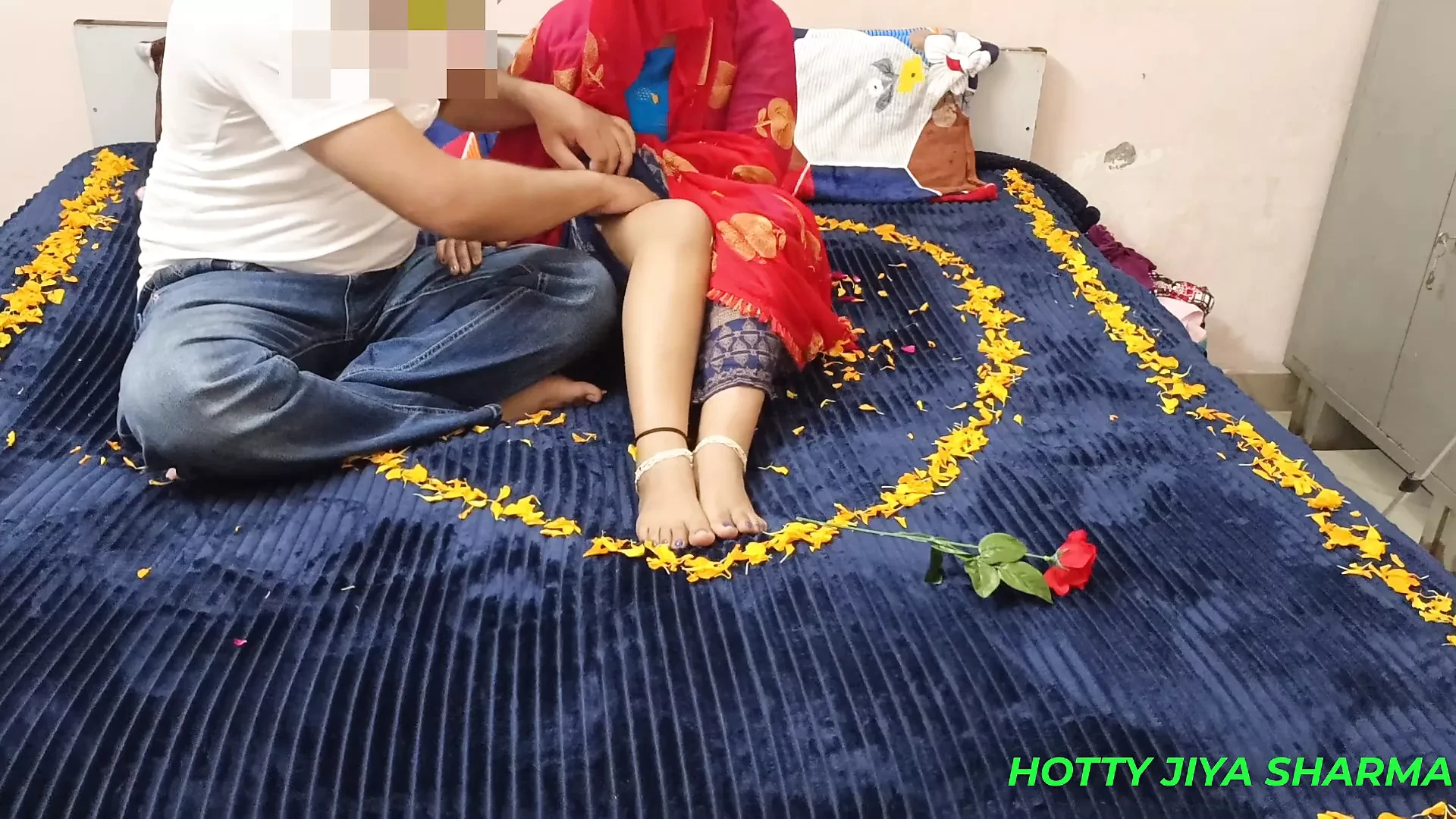 Uff bohat dard ho rahi hai... індійський ххх нещодавно одружений suhaagraat секс