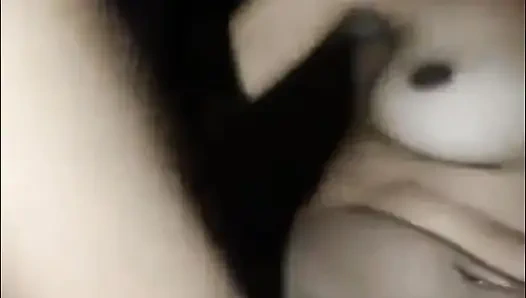 Seksi zenci gasy büyük bir yarakla eğleniyor