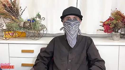 Doyumsuz Bir Gelinin Herkese Kalçasını açtığı Grup Seks