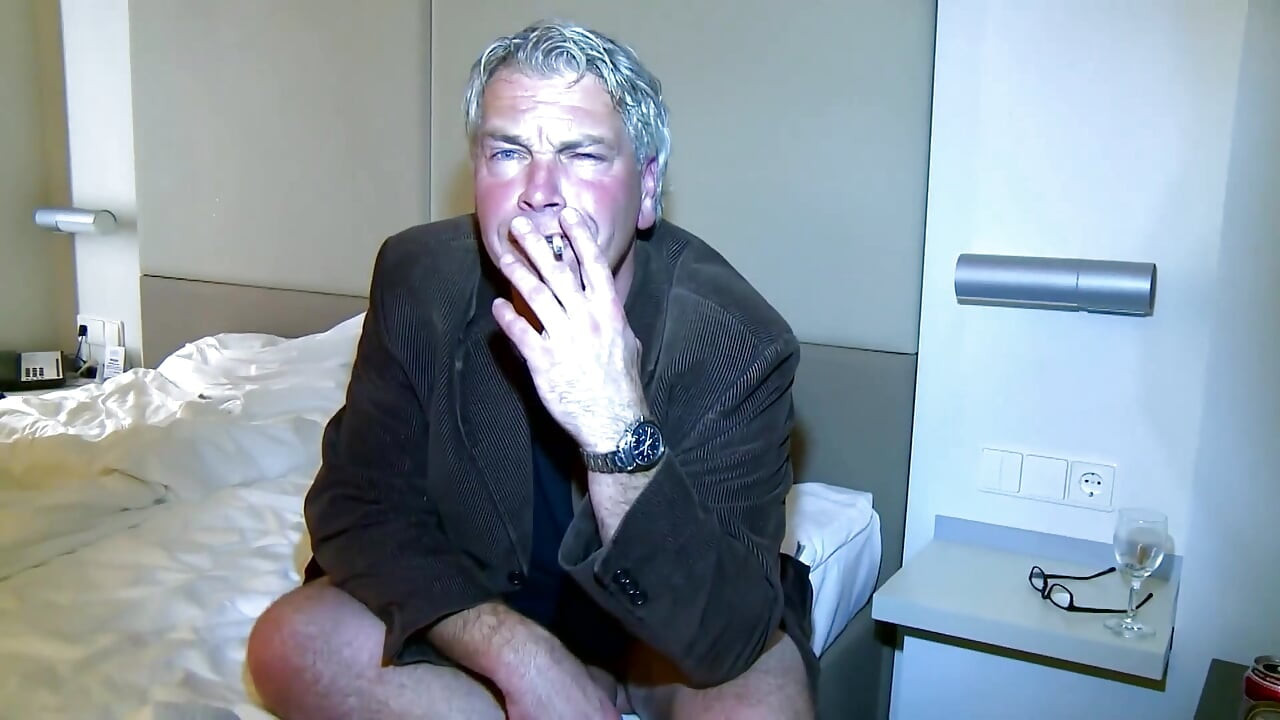 Nicole Charming Sucks Huge Dick Threesome Blowjob