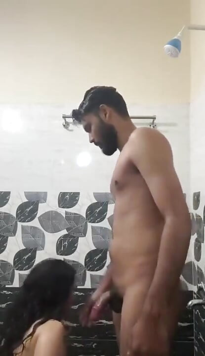 Parte 3. India Chica En Romance Con Su Novio En Cuarto De Baño