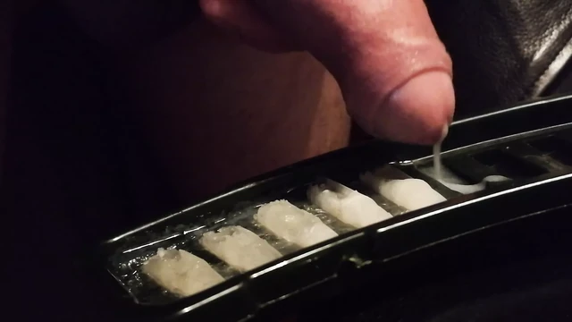 Cum Cube 6