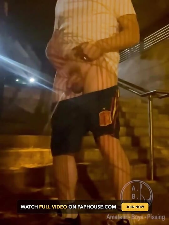 Amateur Straight Boy Caught Pissing in the Street