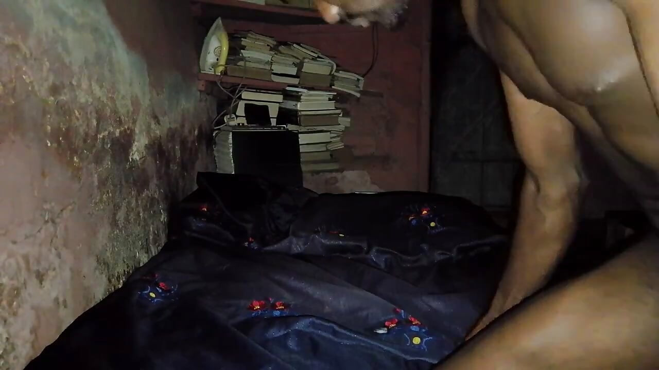 Washing a rag with my sperm I discharged from my dick in my rustic room: making something pleasurable from the rustic room is am