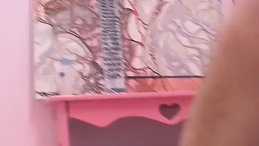 Bayan Hanımefendi ve Arkadaşı İyi Bir Penis Arayan