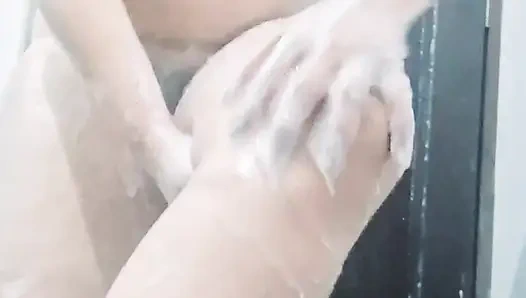 Hintli kız 20 yaşındaki banyo videosu riya desi ateşli hintli