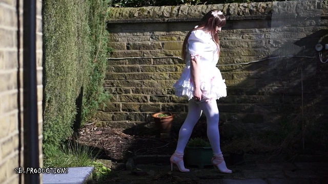 Sissy Faggot transvestite