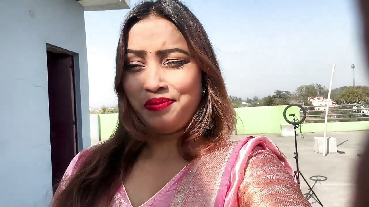 Step Sister को घर पर बुलाकर सेक्स किया जब Step Mother घर पर नहीं थी