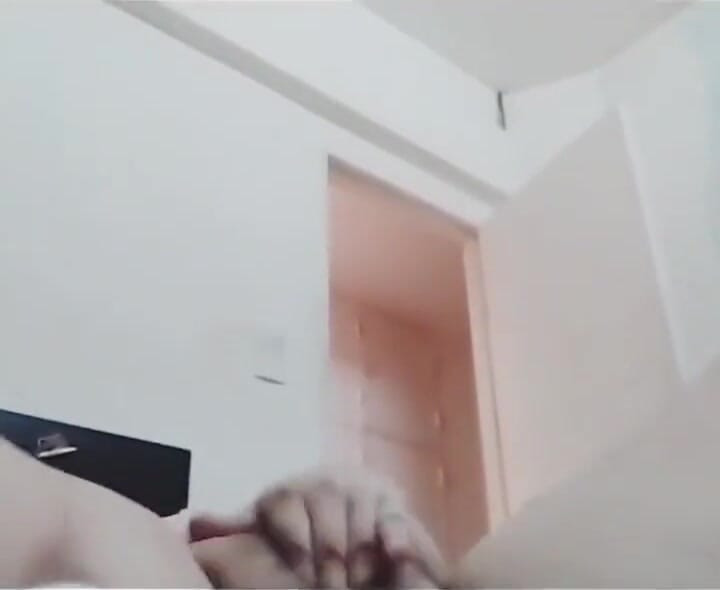 Red-haired Double Amputee Masturbating