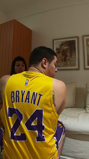 MILF Argentina Se Toma Mi Leche Mientras Esperamos El Uber