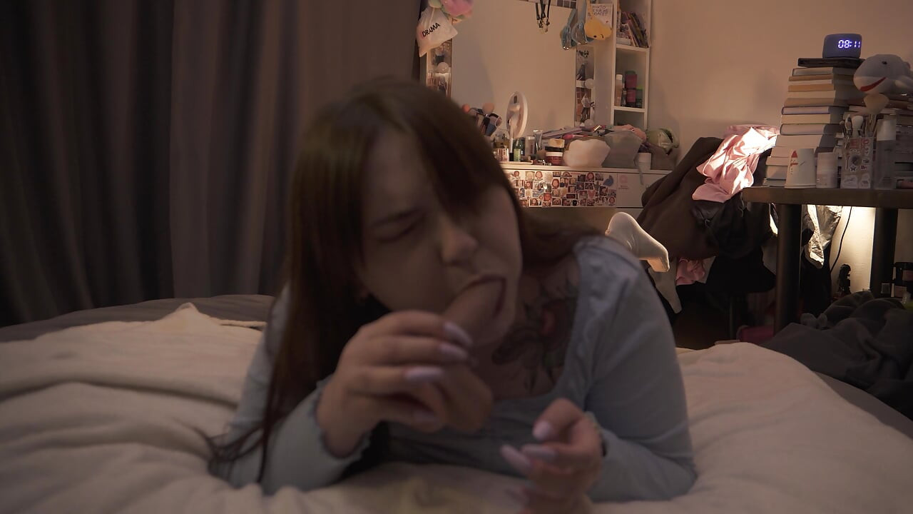 솔로 비 밀프의 입에 정액이 터지는 단정치 못한 오럴