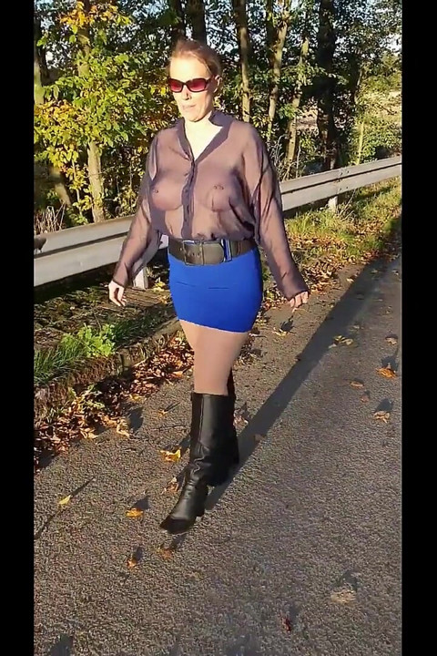 Plimbarea frivolă se termina cu sex oral