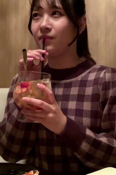 1부[순진한 유형][춤을 통해 조각된 단단하고 단조로운 몸]