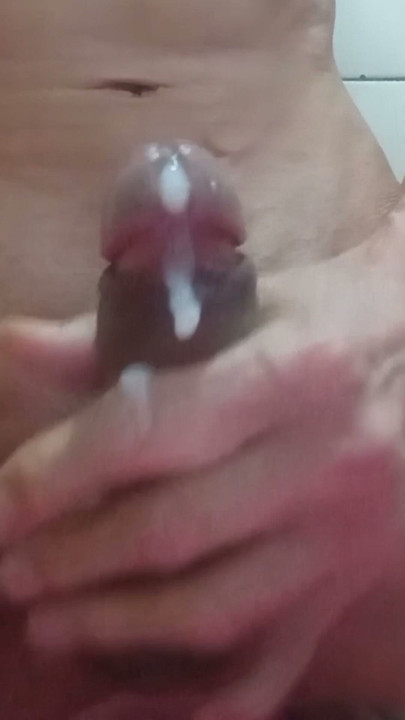 Your sweet and beautiful penis enjoying yummy. Come feel the real horniness and 😋