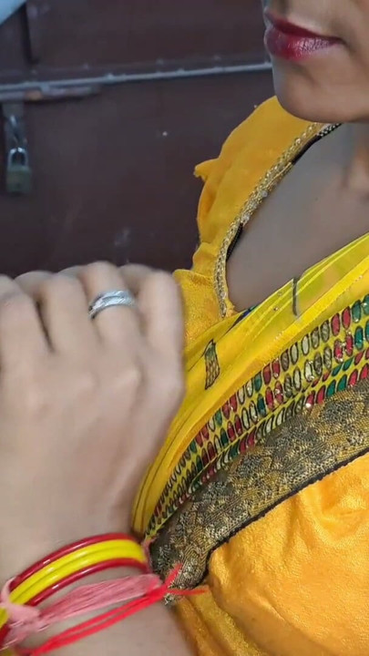 Ht indiyan desi bhaabhi bare bhaartiy land ko chooste hue munh men jharte hue throbing kam ka poora vidiyo HD | klip 1