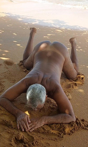 Ladysilva, dođi jebati moju vruću guzicu