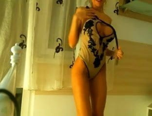 Webcam babe Whit amazing body pt. 2