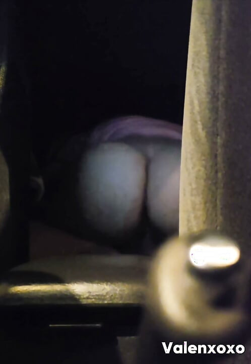 I Creampied my friend in the car