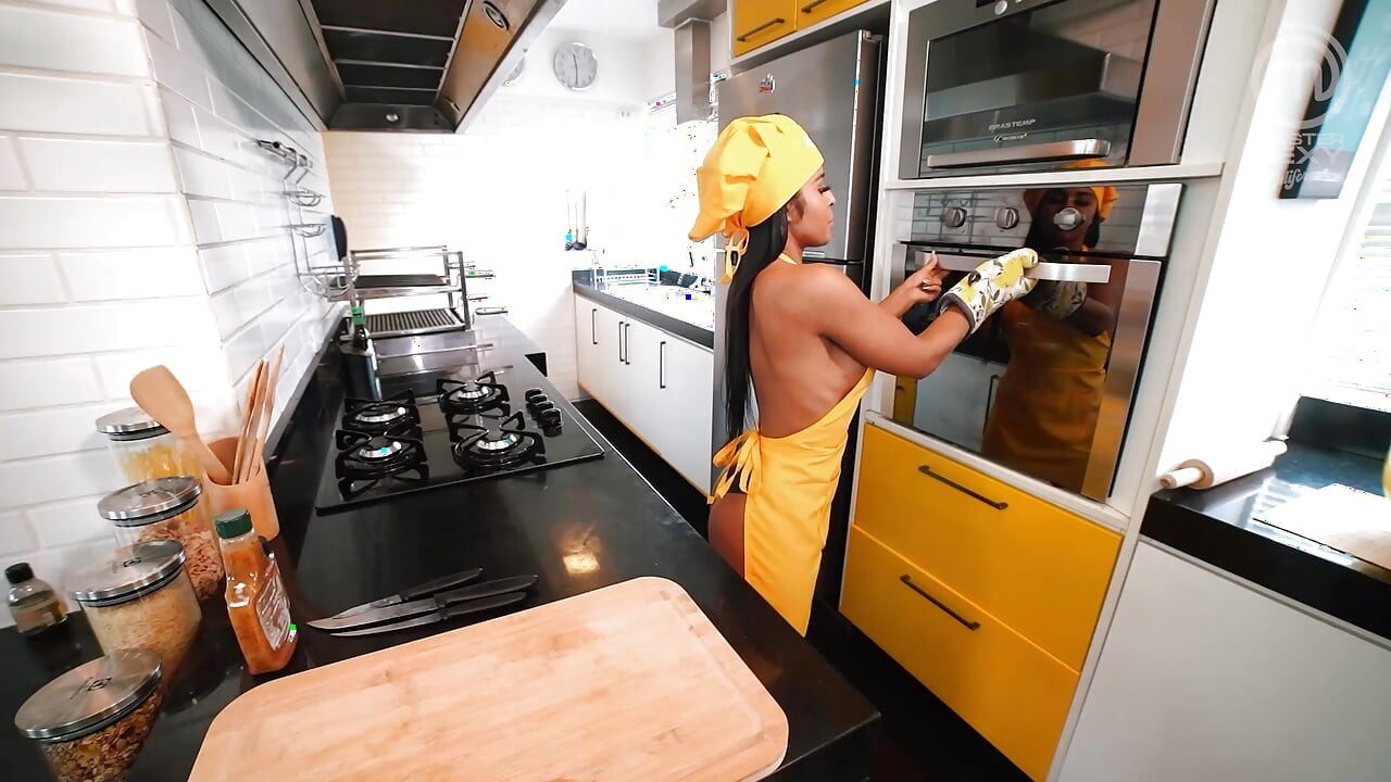 Caliente latinas lesbianas cocinando - sfw