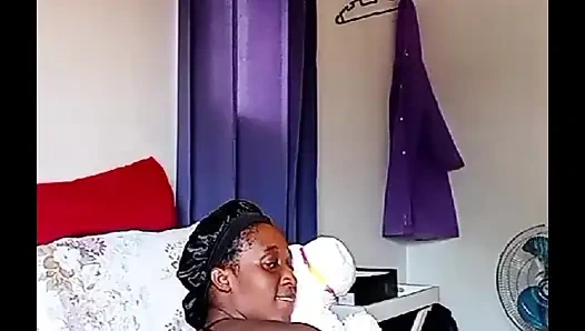 Mir ist es egal, dass er mein stiefvater ist, heute wird er mich ficken