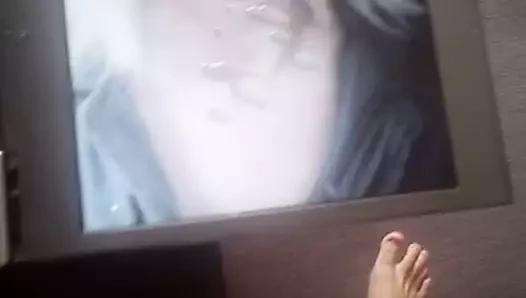 Elyse willems inleyerek anıyor