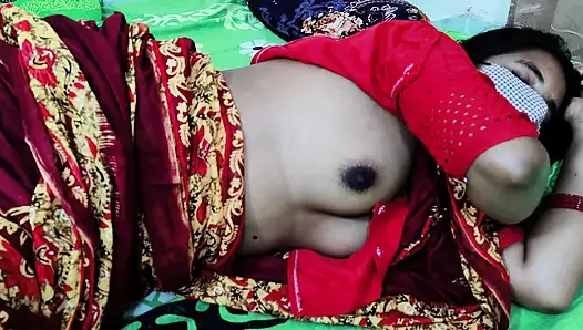 Naughty step-mom know how to satisfy her step-son Desi saree wear stepmom fuck xxx