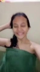 asian strip and show her big tits and pussy