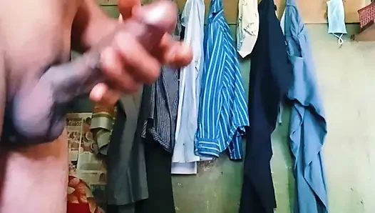 Yaşlı adam mastürbasyon yapıyor