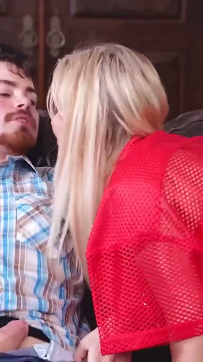 Ayın mylf - slimthick vic - en sevdiğimiz tanrıça ile özel kamera arkası röportajı | Klip 2