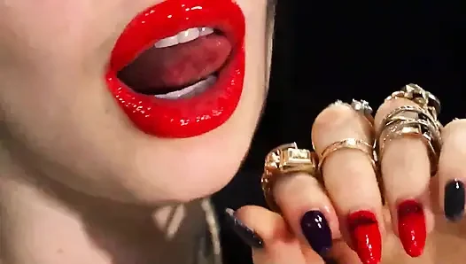 Kompilasi lipstik merah & menggoda bibir! 50$ daripada harga asli 85$