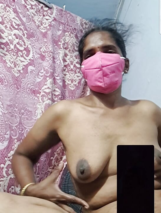 Servicio de video llamada de la tía Coimbatore completo desnudo