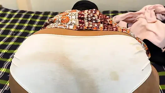 Büyük götlü Arap ateşli teyze canlı şov!