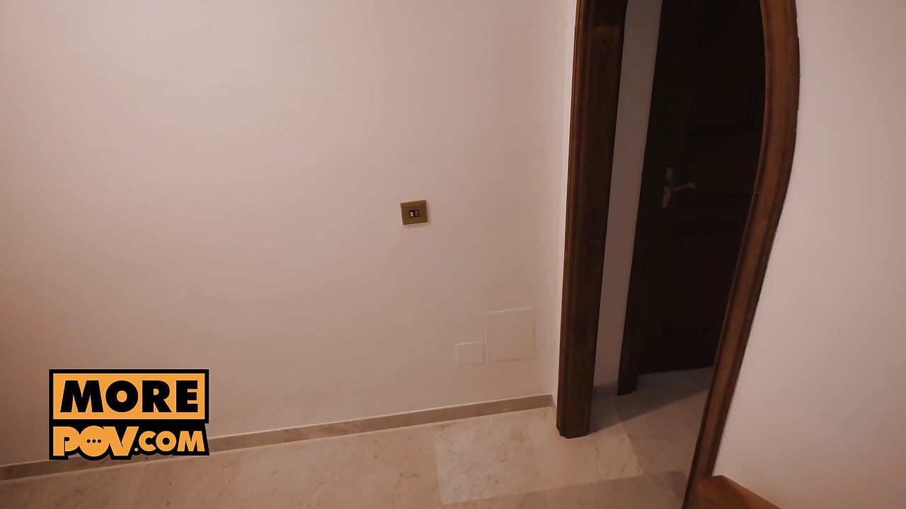 Un húmedo y cachondo cuarteto lésbico bisex con karina king, black angel y mejilla de milán