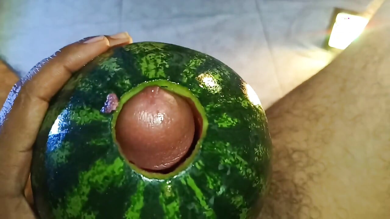 تعال ونائب الرئيس بينما تشاهدني الاستمناء ونائب الرئيس أثناء سخيف هذا البطيخ