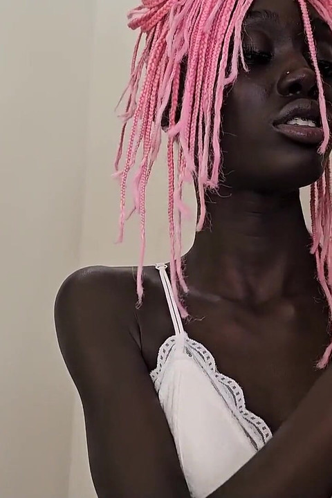 スーダン人の友人からの手コキ - 射精