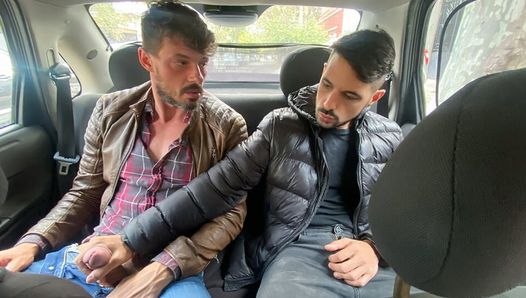 Sekrety Buenos Aires - Argentyński Macho uwodzi i wali swojego hiszpańskiego przyjaciela - Dick Rides