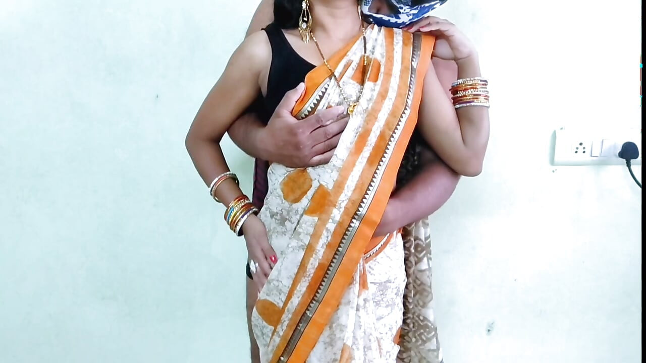 New married bhabhi enjoyed xxxfucking by matured men