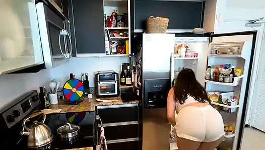 Прямая трансляция с Dani Valentina