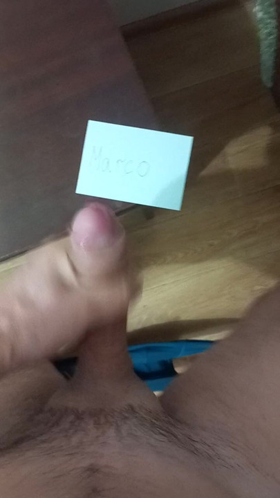 Eu estou gozando !! Meu esperma! Quem quer isso para si, escreva para mim.