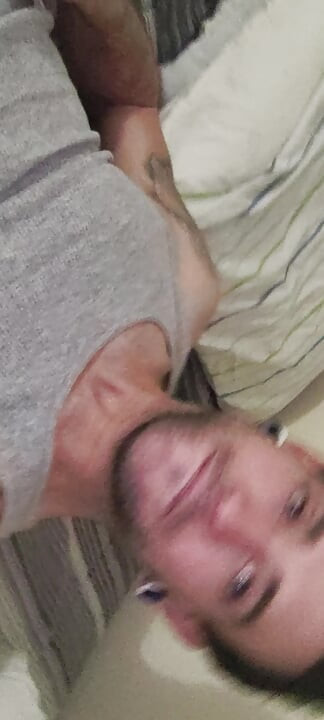 Igranje sa mojim kurcem normalne veličine