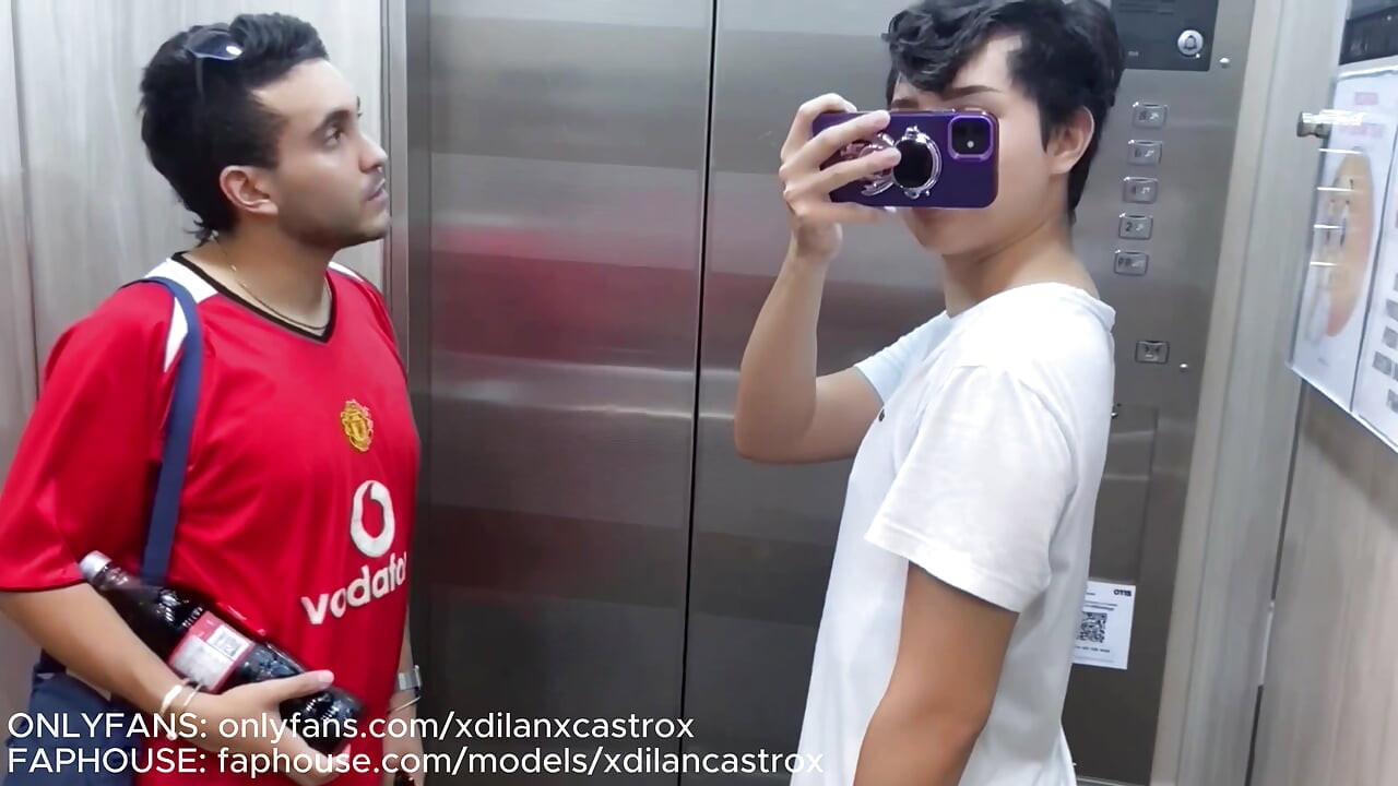 Hetero Athlete Takes off the Condom Without Me Noticing and Cums in My Anus. Creampie Latino