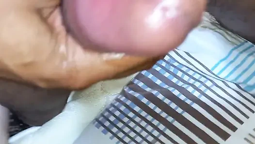 Istri nakal ini dientot habis-habisan sama kontol raksasa pria kulit hitam sampai lubangnya menganga lebar