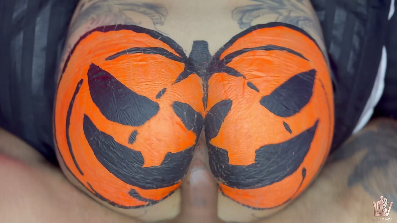 Halloween pumpkin cosplay on Valentina Badillo big ass