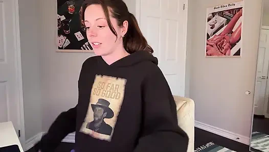 Üvey kız kardeş senin için amını ve götünü açıyor!