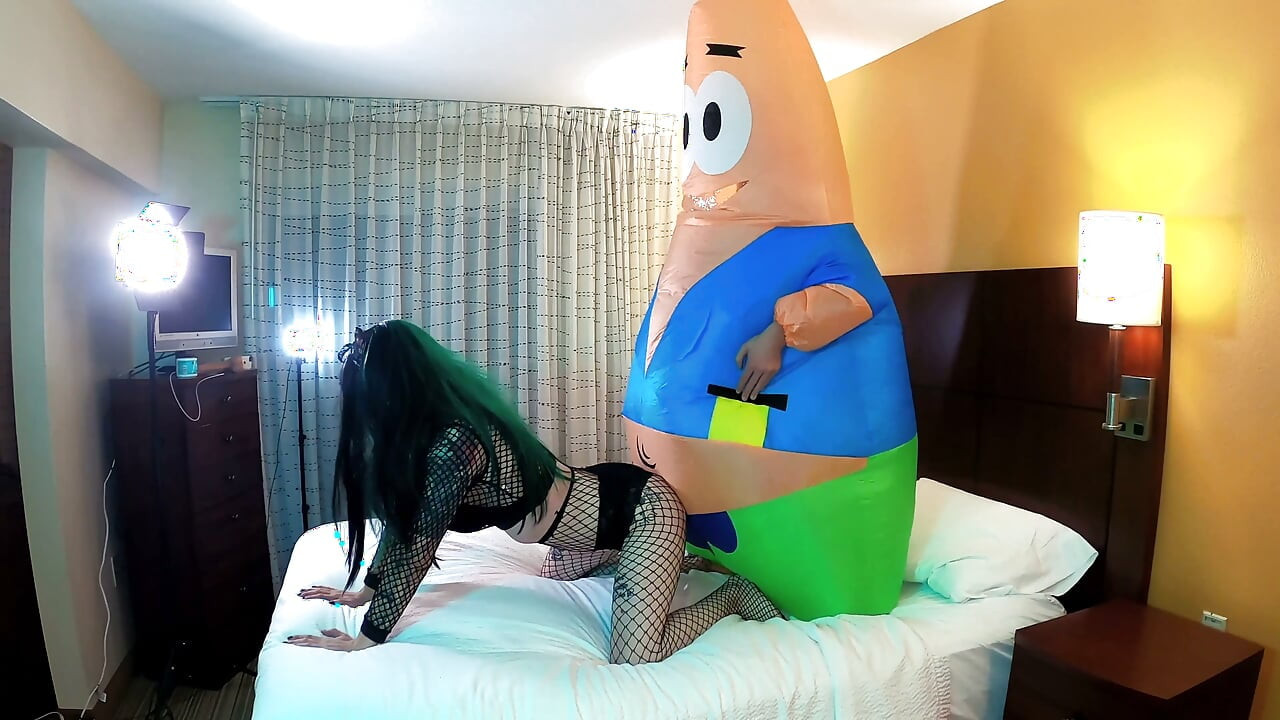 Patrick Fucking Goth Sissy