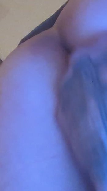 Fingering asshole by myself