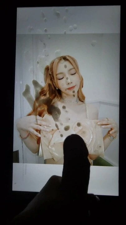 Taeyeon Cum Tribute