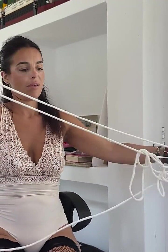 Office Self Bond: Secretary Latina Ties Herself up for Boss, Gives Blowjob and Foot Job Then Hogtied HD