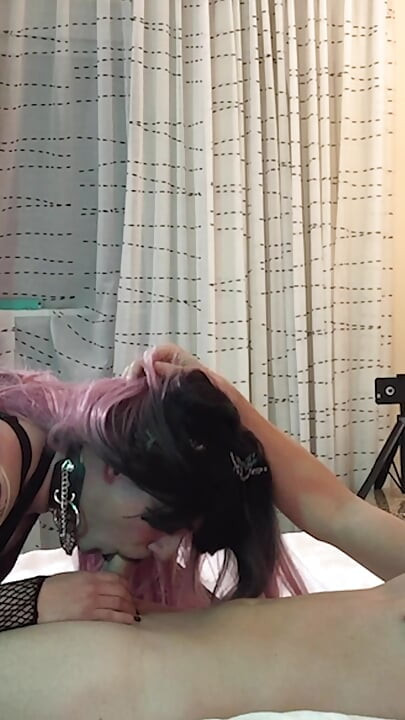 Gotik sissy Jade Madison duboko grlo kurac - Kompilacija 1