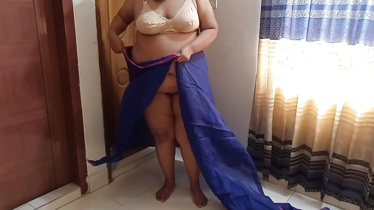 62y Old Palestine Beautiful Sexy Granny Wearing Saree & Blouse Then a Guy Seduced & Fucks He